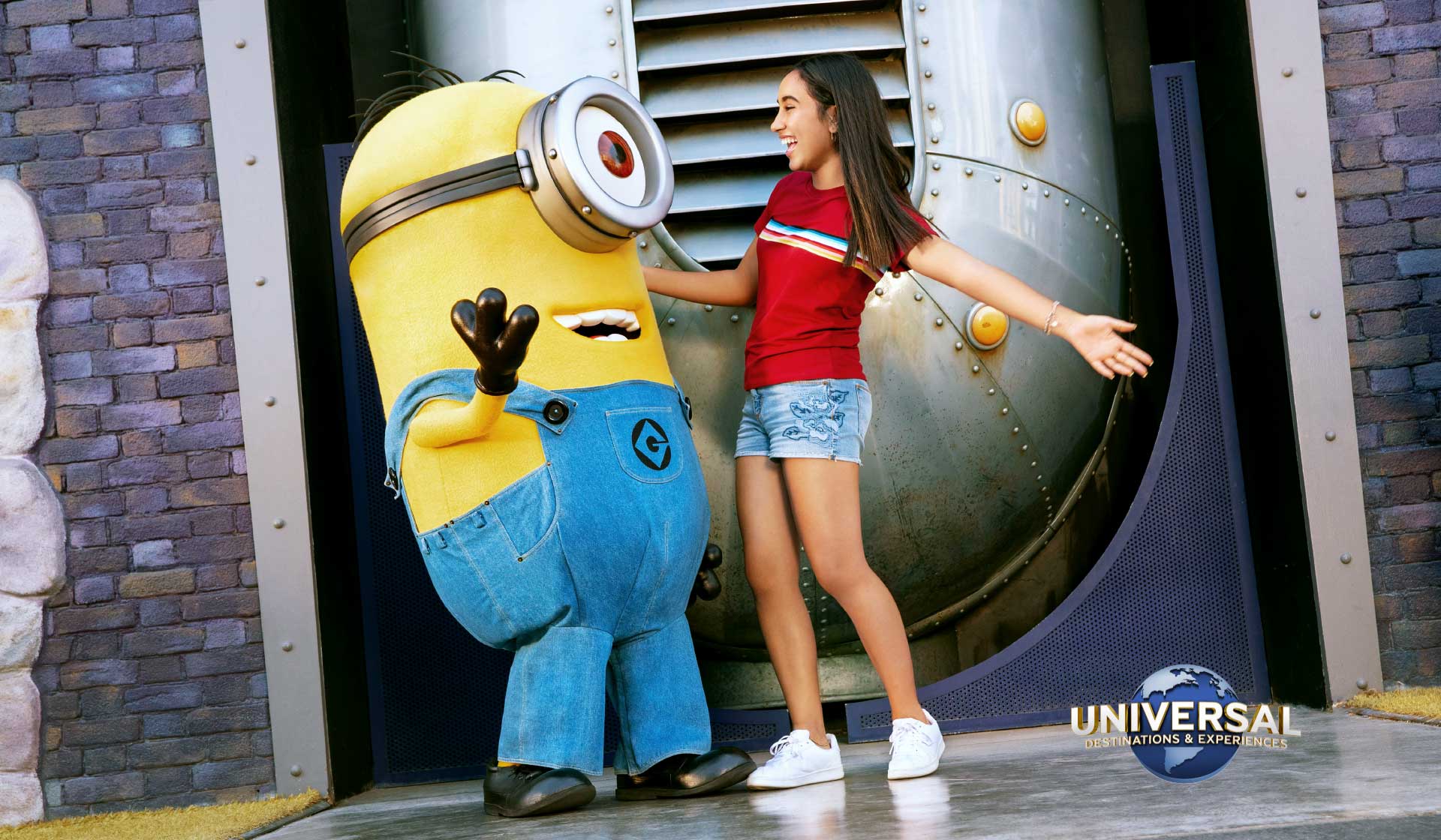 Menina com Minion na Universal Studios